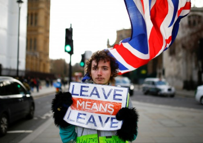 Над 40 британски дипломати искат отлагане на "Брекзит"