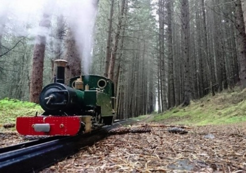 Влак-играчка пътува 114 км през Шотландските планини