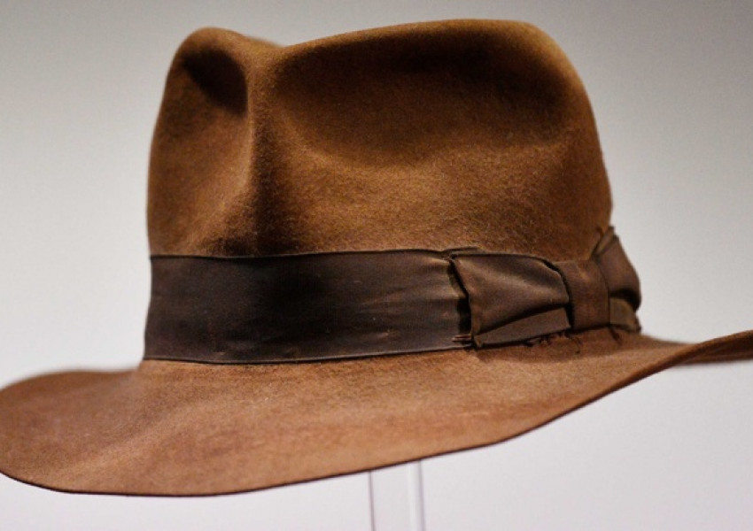 Продадоха на търг шапката на Индиана Джоунс 