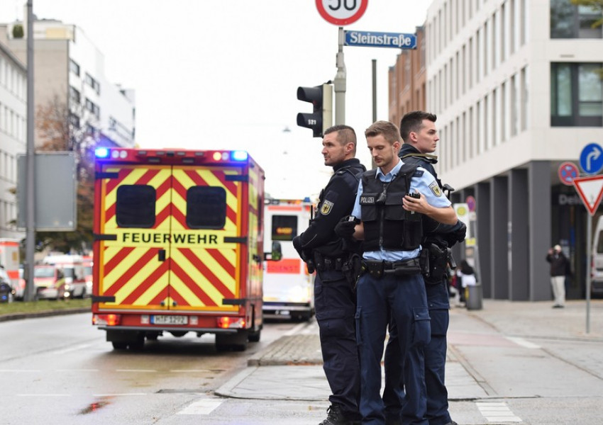 Задържаха мъжа, който нападна минувачи с нож в Мюнхен