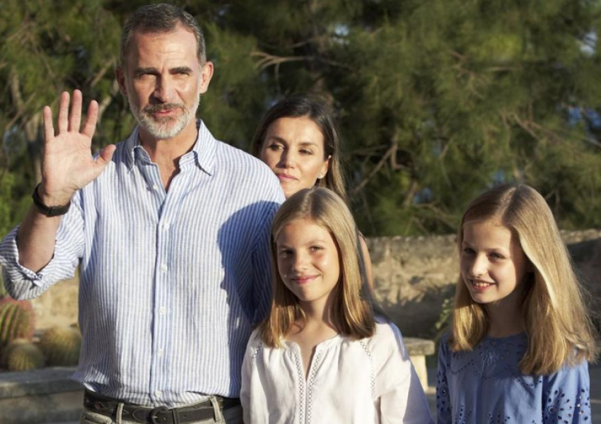 Кралското семейство на Испания отново очарова почитателите си (СНИМКИ)