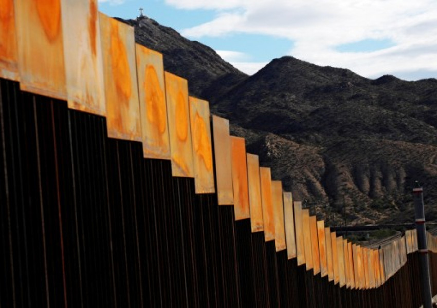 Стената между САЩ и Мексико ще бъде двойно по-скъпа