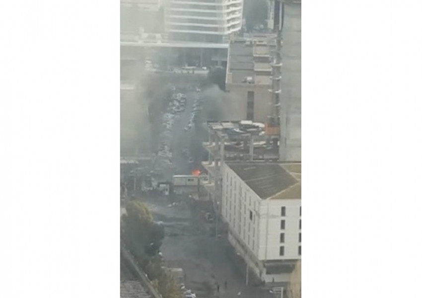 Експлозия в Измир, 10 са ранени (СНИМКИ+ВИДЕО)