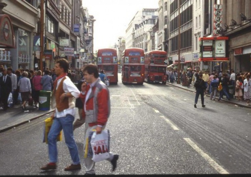 Как е изглеждал Лондон през 1991 година (СНИМКИ)