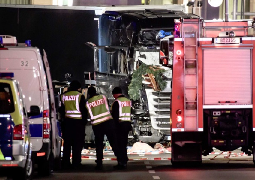 Четирима души са арестувани във връзка с атентата в Берлин 