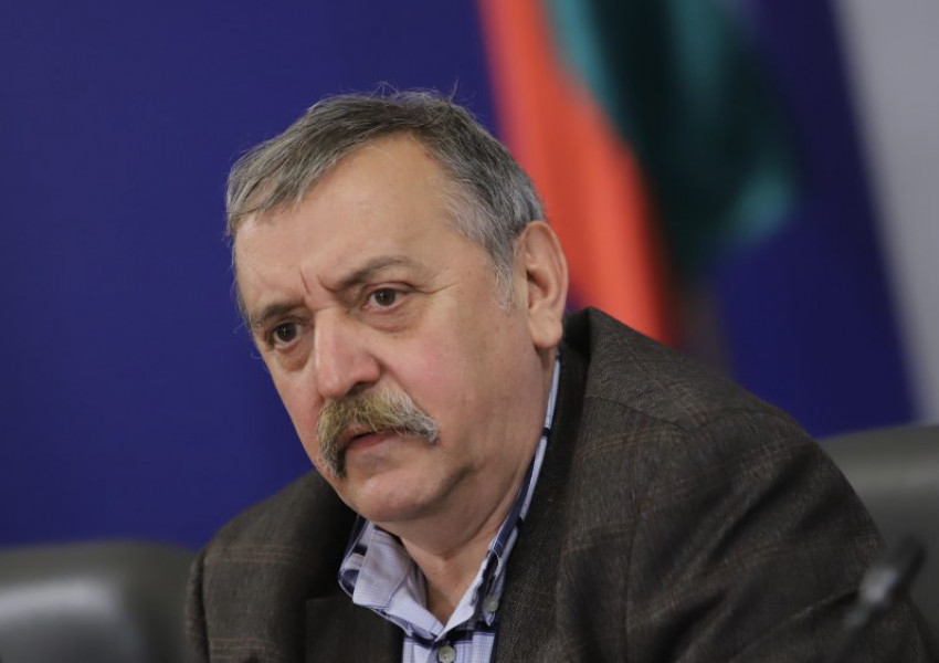 Проф Кантарджиев: "Следващите две седмици ще бъдат много тежки за българския народ"