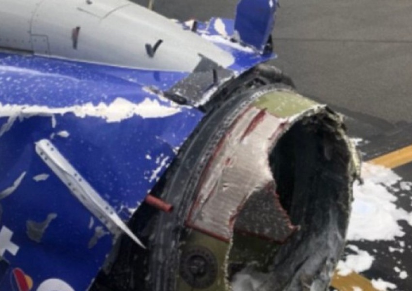 Жена е била засмукана при взрив на самолет