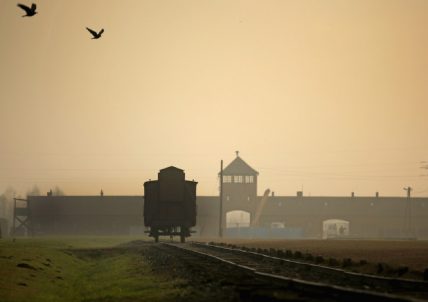 Разсекретяват документи за Холокост, които „пренаписват глави от историята”