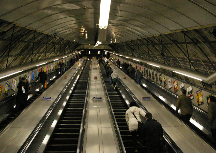 Как трябва да се возим на метрото в Лондон