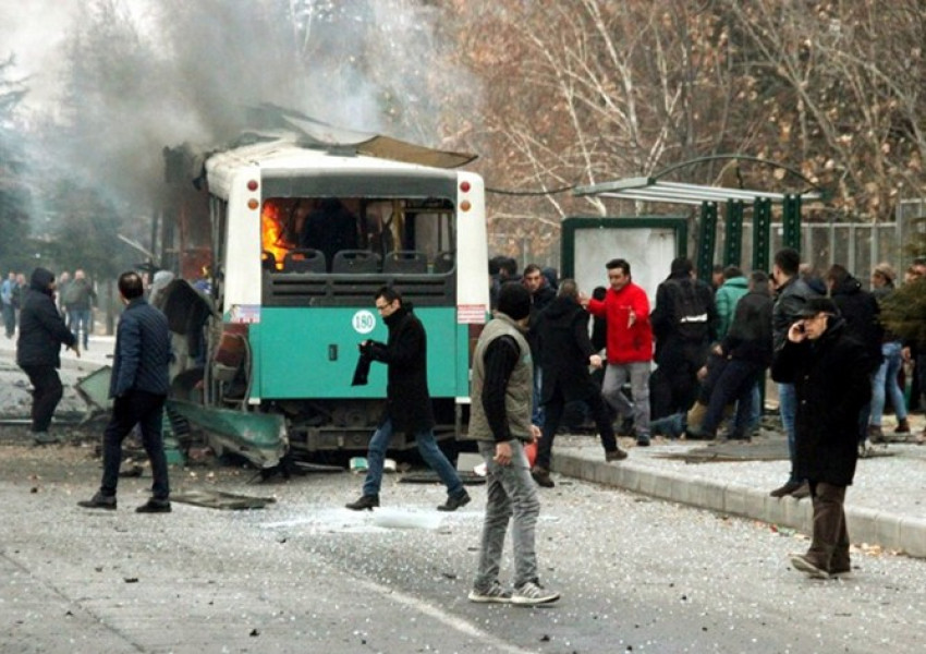13 загинали и десетки ранени при пореден атентат в Турция