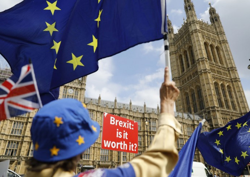 Брюксел и Лондон очакват забавяне по сделката за "Брекзит"