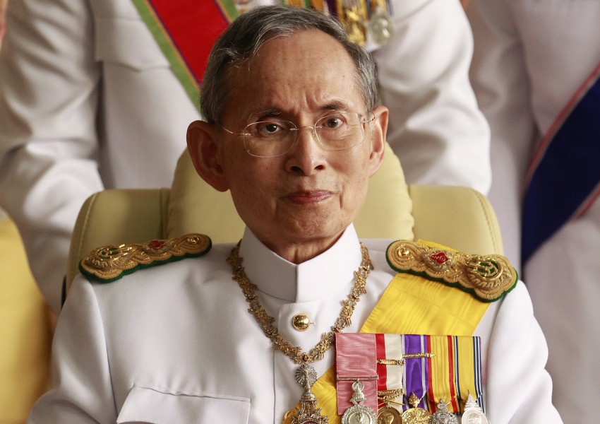 Почина кралят на Тайланд - най-дълго управлявалия монарх в света