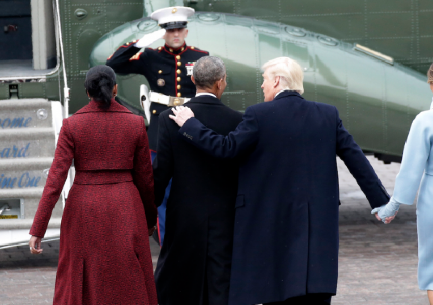 Обама и Мишел напуснаха Вашингтон с хеликоптер  