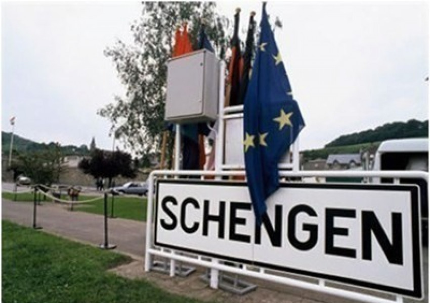 ЕС се съгласи да удължи граничния контрол в Шенген   