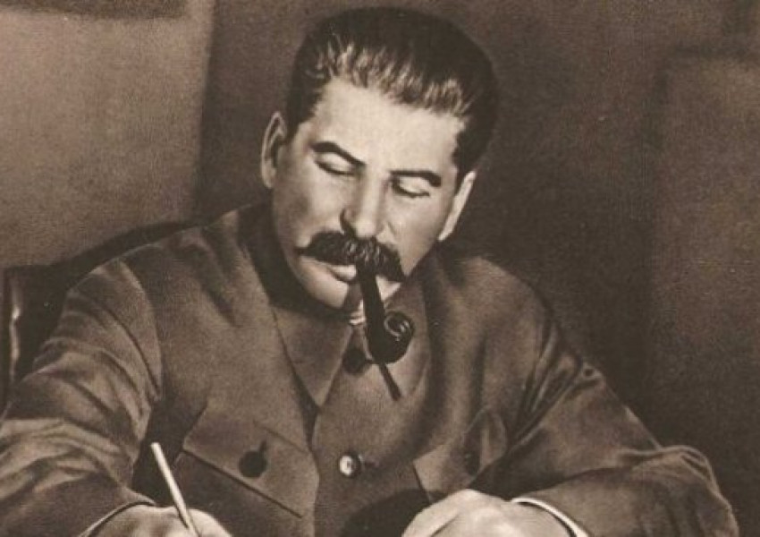 Почина внукът на Сталин 