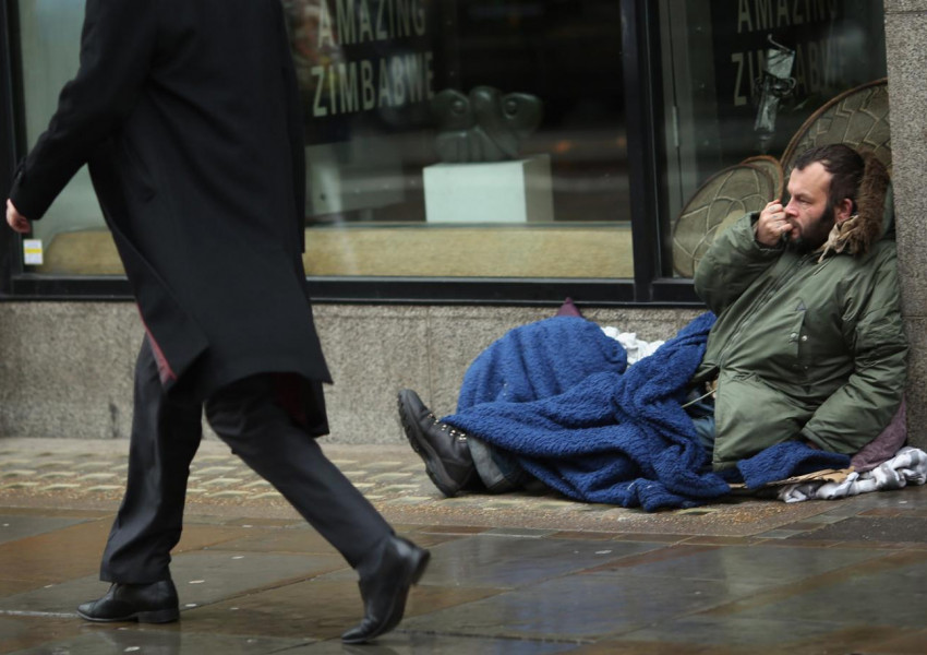 Отварят кризисни центрове за бездомниците в Лондон