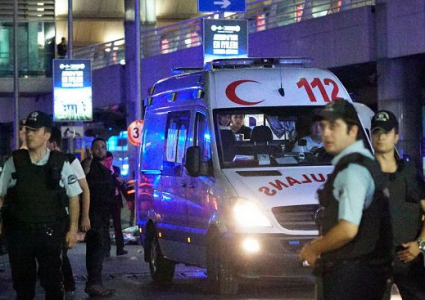 Арестуваха двама китайци за терористичния атентат в Истанбул  