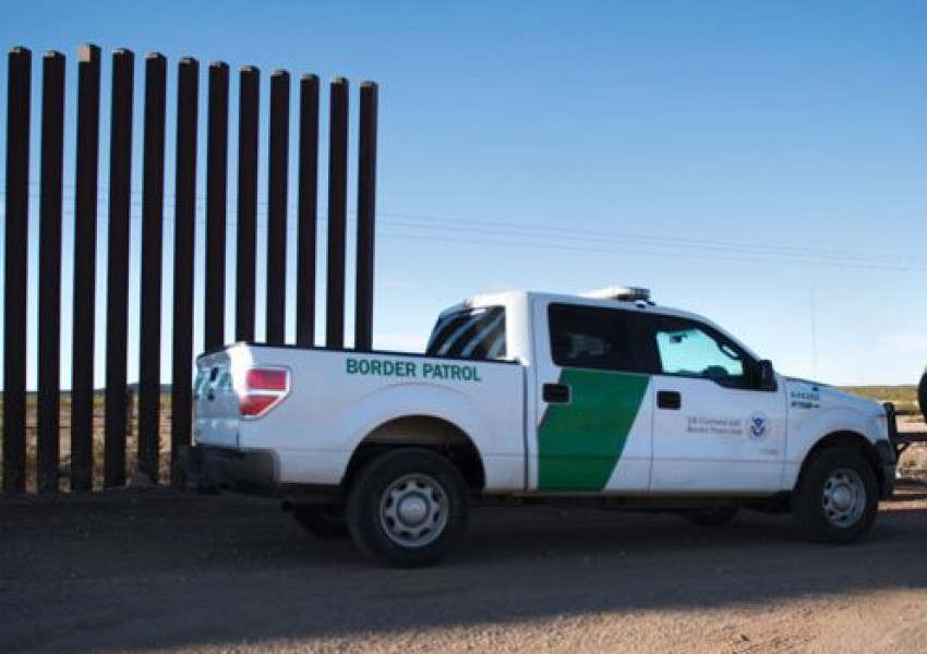17 милиарда паунда ще струва стената с Мексико