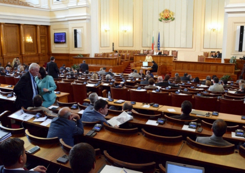 Окончателно: Мажоритарна система в България няма да има