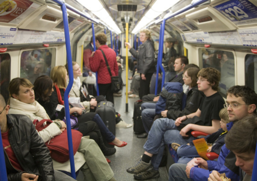 Откриха опасен супер микроб в лондонското метро