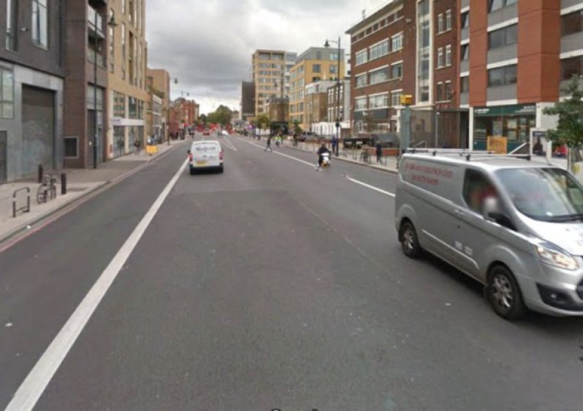 Мъж почина след полицейска гонка в източен Лондон