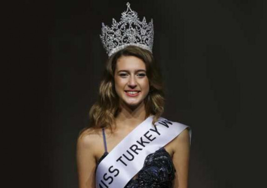 Детронираха Мис Турция за пост в социална мрежа