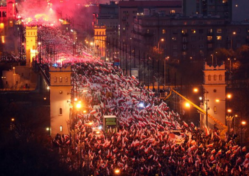 60 хиляди излязоха на националистически марш в Полша