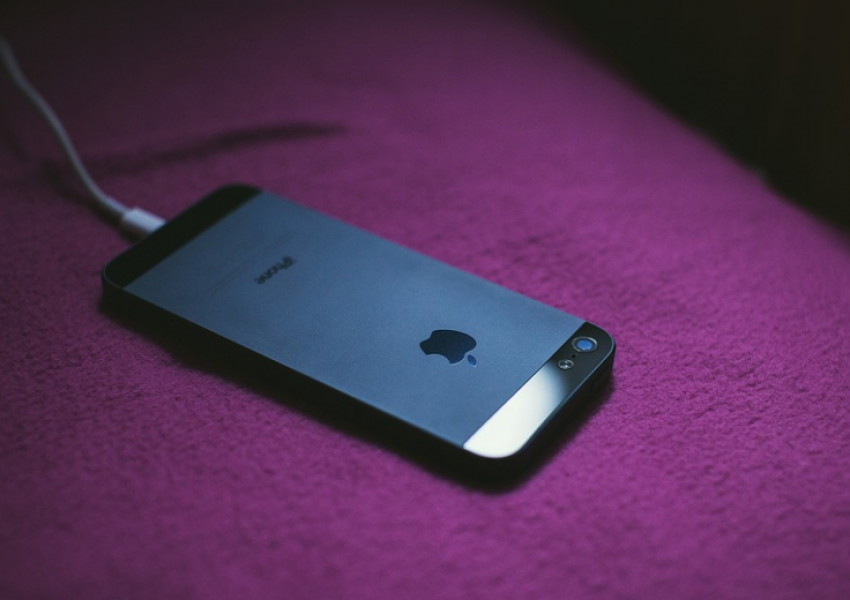 Фалшивите зарядни за iPhone могат да развалят телефона ви