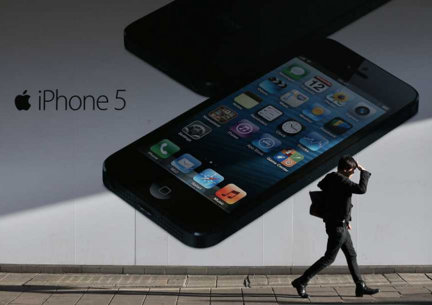 Apple се извини, че забавя работата на старите айфони