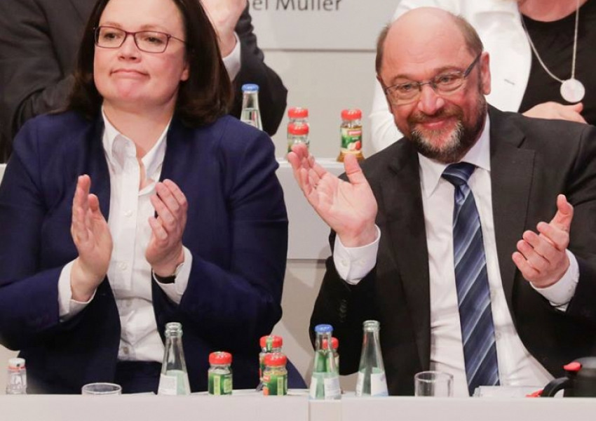 Партията на Шулц реши да преговаря с Меркел за съставяне на правителство