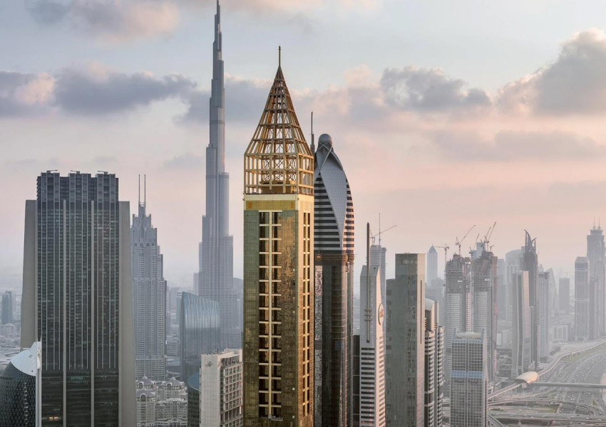 Най-високият хотел в Дубай прилича на "Биг Бен"