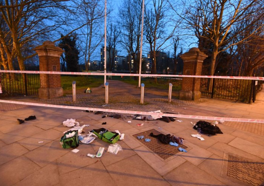 Трима обвинени за убийството на момче в източен Лондон