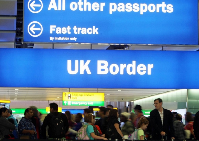Ще изпусне ли Великобритания чуждестранните студенти след Брекзит