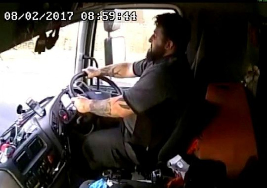 ВИДЕО: Шофьор на тир си играе на телефона, преди да блъсне и убие жена