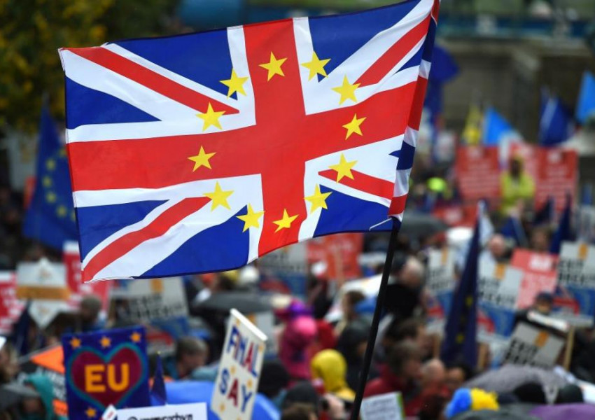 Брекзит без договор: Лош за Великобритания, лош и за ЕС