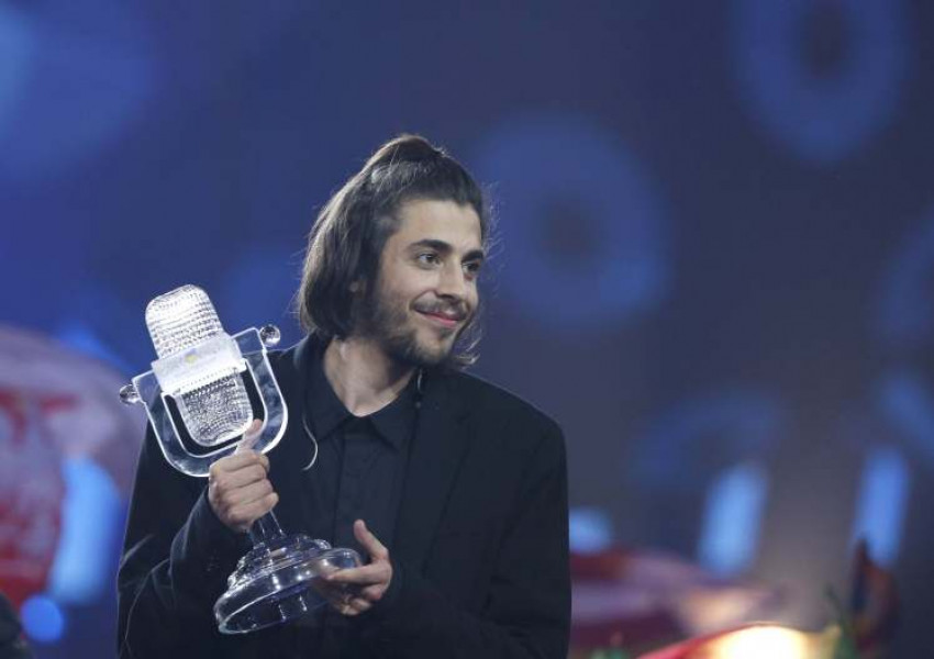 Победителят от "Евровизия" страда от порок на сърцето
