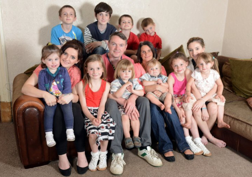 Най-голямото семейство във Великобритания очаква 20-ото си дете!