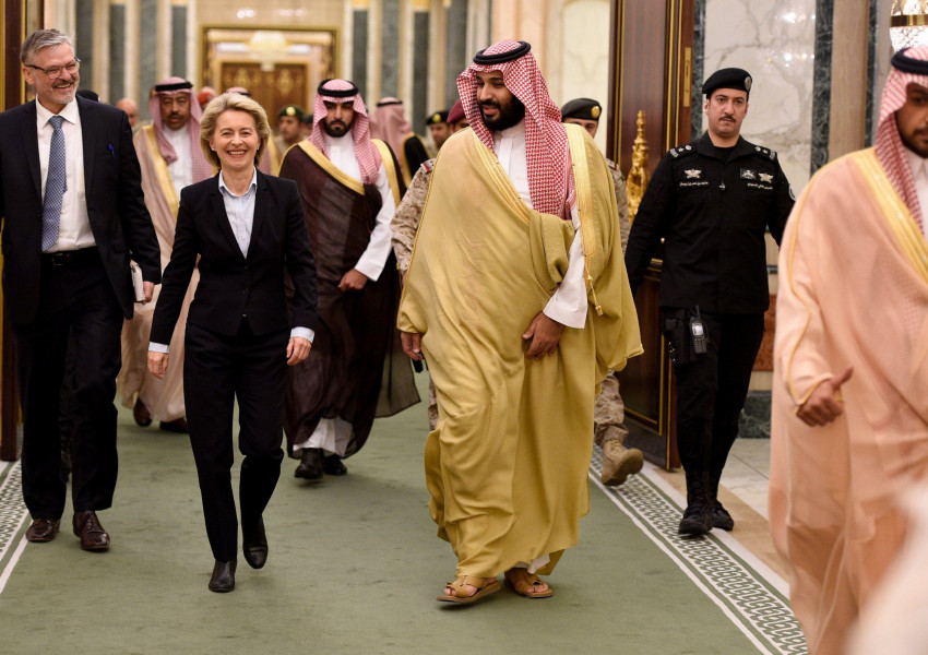 Германски министър отказа да носи хиджаб на служебна среща в Саудитска Арабия