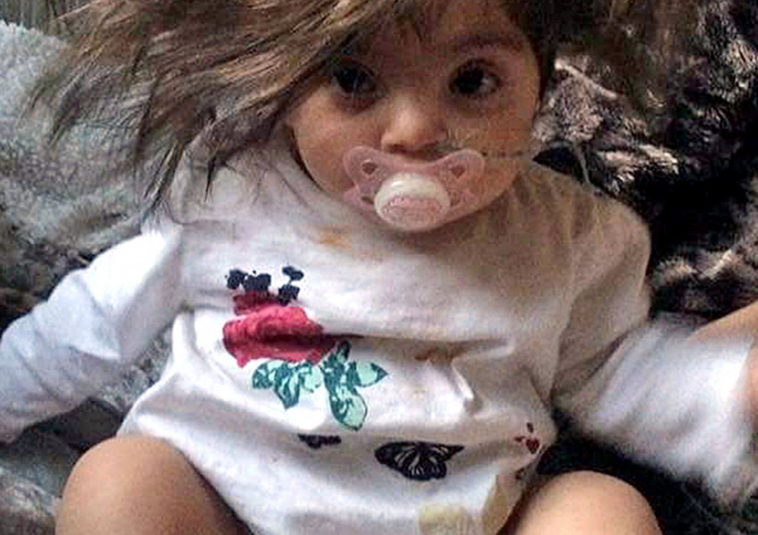 Светът полудя по косата на това 8-месечно бебе (СНИМКА)