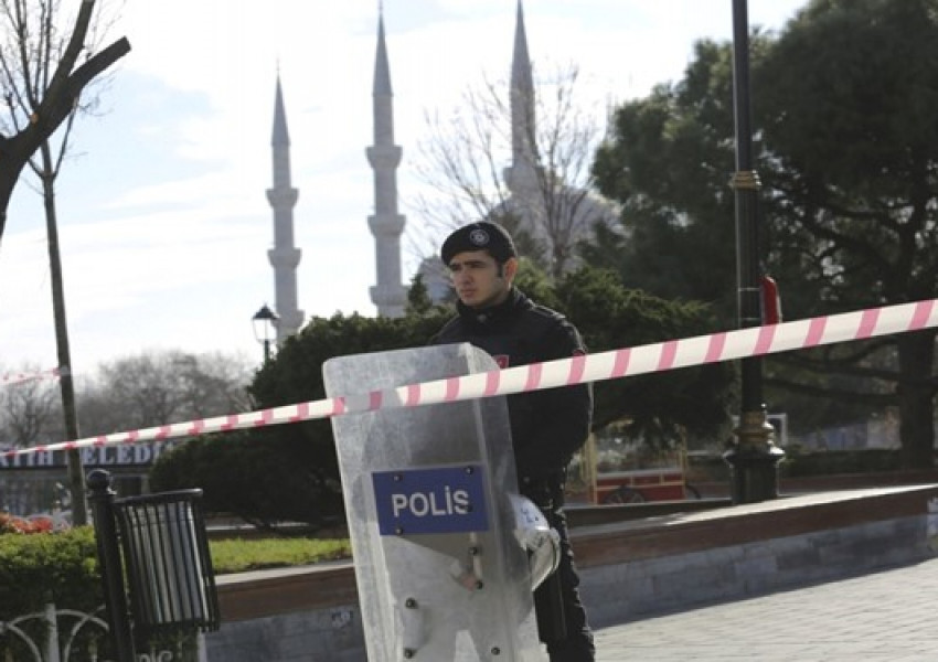 Расте броят на жертвите при терора в Истанбул