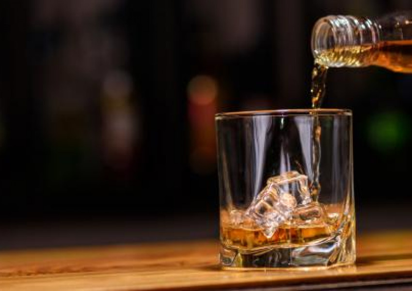 Бутилка уиски от 1986 стана най-скъпата в света. Продадоха я на търг за $1,5 млн.