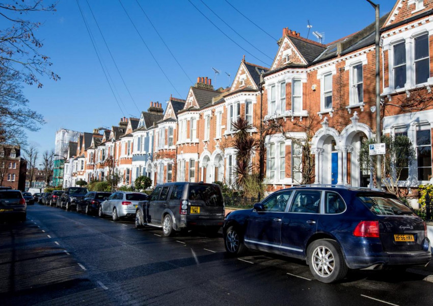 Вандали опустошават богатите квартали на Лондон