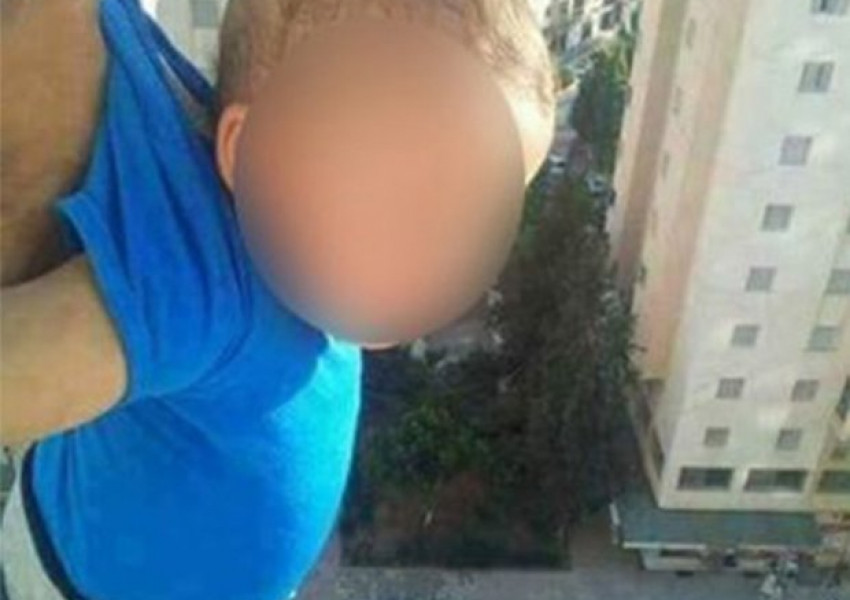 Мъж заплаши, че ще пусне бебето си през балкона, ако не събере 1000 харесвания във „Фейсбук“