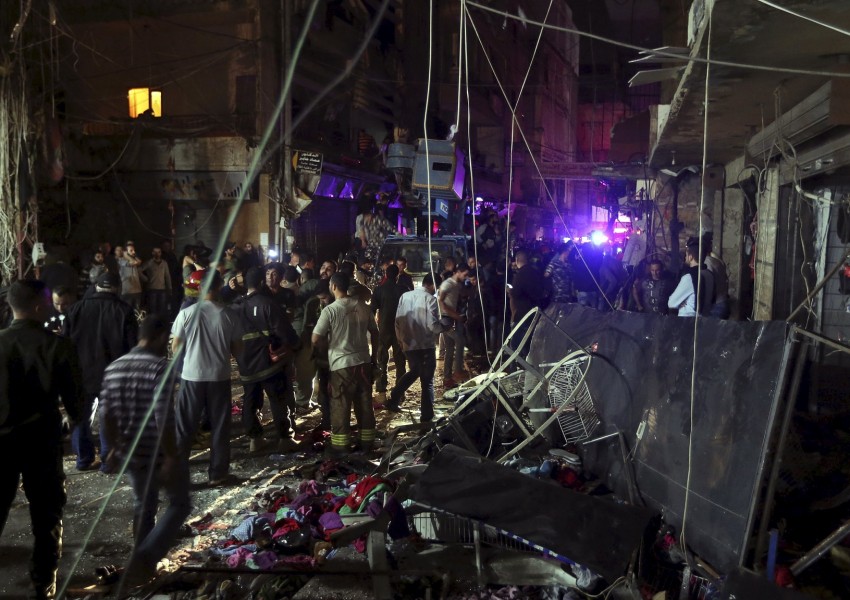 Бомбен ад в Бейрут, 43-ма загинаха, 239 ранени