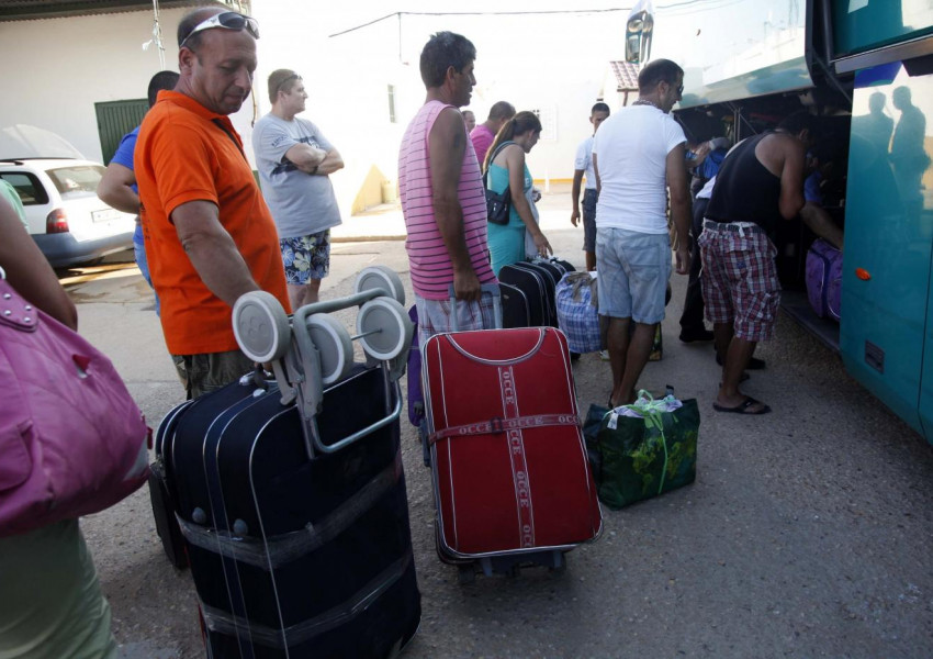 КНСБ връща българи от чужбина, иска държавата да се погрижи за тях