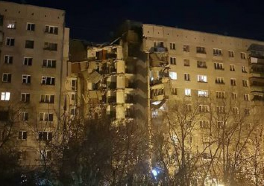 Падна блок в Русия, има загинали