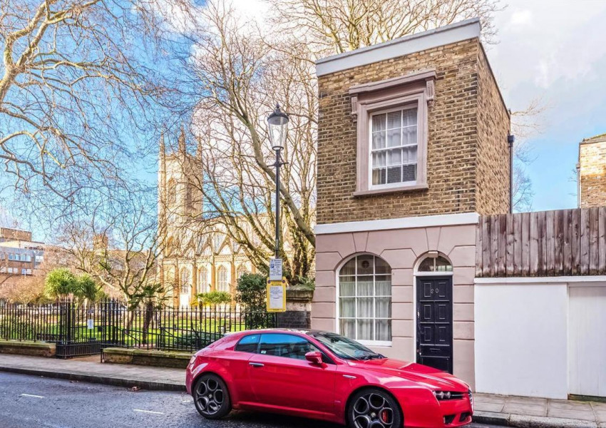 Продават една от най-малките къщи в Лондон за £600,000 (СНИМКИ)