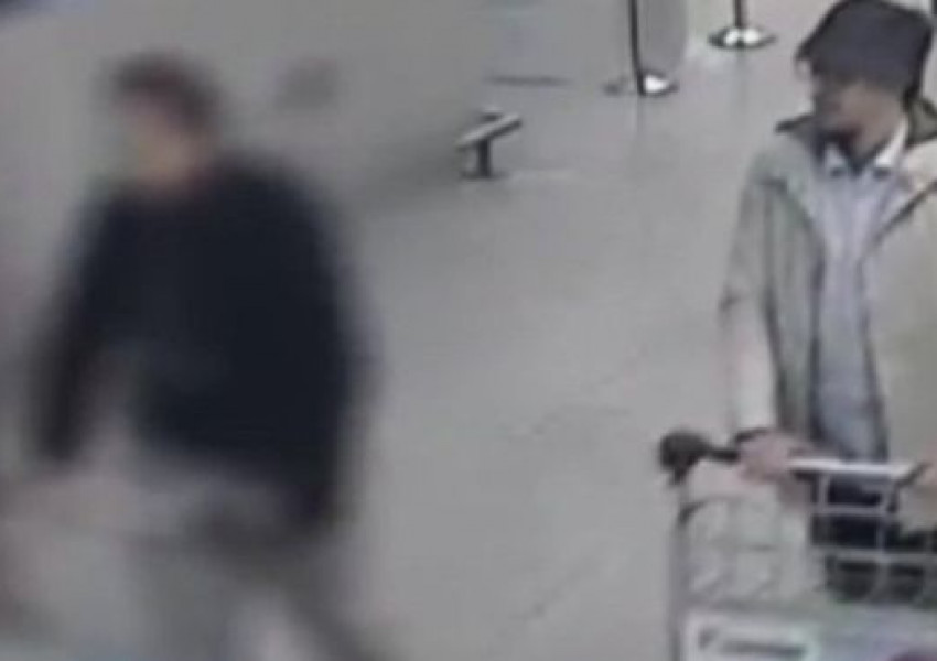 Терористът "мъжът с бялата шапка" бил на Острова през 2015