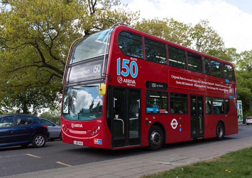 Пребоядисват лондонските автобуси