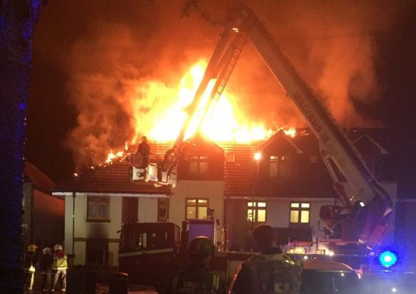Жена загина при ужасяващ пожар в Чингфорд